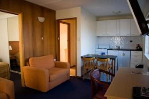 Blue Hills Motel - Accommodation in Hobart - Cheap Accommodation Hobart - Hotels in Hobart - Motels in Hobart - Affordable Accommodation in Hobart