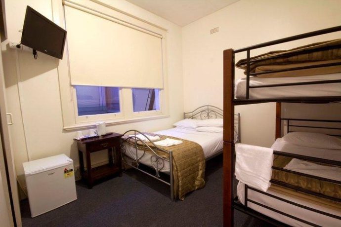The Brunswick Hotel - Accommodation ion Hobart - Cheap Hotels in Hobart - Cheap Accommodation in Hobart - Backpackers in Hobart - Hostels in Hobart